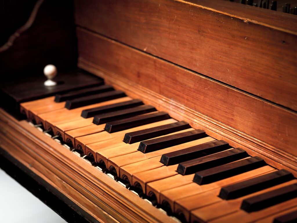 Bartolomeo Cristofori 1720 Italian Grand Piano, Metropolitan Museum of Art